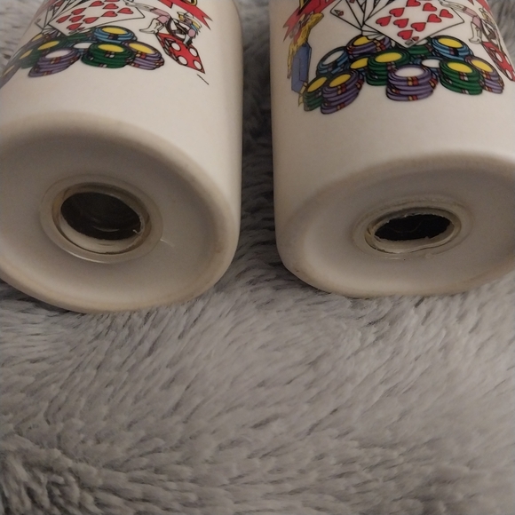 Vintage Las Vegas Ceramic Salt & Pepper Shaker Sets - Picture 4 of 6